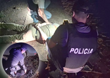 Detienen a dos policías por presunta venta ilegal de armas