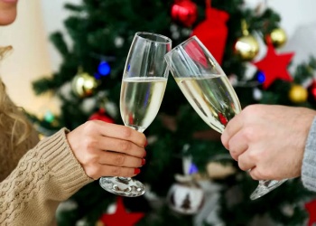 Más allá del brindis: la sidra gana protagonismo en la cocina de las fiestas