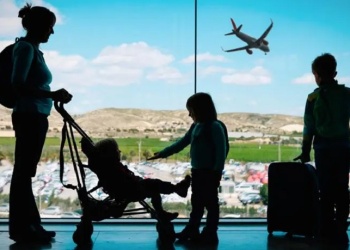 Vacaciones: los requisitos claves para que los menores puedan viajar