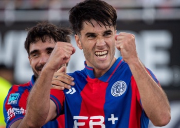 El Ciclón le ganó ante Central Córdoba y es líder del Torneo Apertura