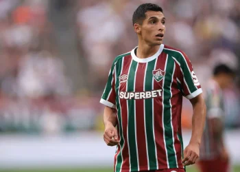 Fluminense pide más por Serna y complica la primera oferta xeneize de 5 millones