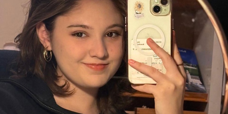 LECTORA. La joven contó que le encanta leer y escuchar música. Canta y durante su estadía en Alemania forma parte de un coro.