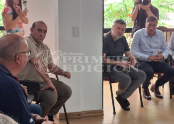 Por alerta extrema, Ecología reunió a organismos para coordinar acciones contra incendios