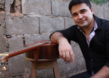 “Sombreros sobre el río”, la apuesta misionera de Ezequiel Garrido en el Pre Cosquín