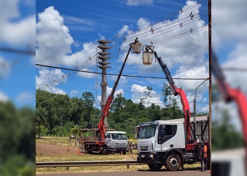 Avanza obra clave para reforzar el suministro eléctrico en Garupá y Candelaria