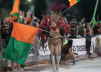 Ritmo y color: Este sábado, Apóstoles inicia su Carnaval 2026