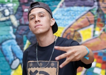 Rap, fe y freestyle: la misión de Andrés Castellano