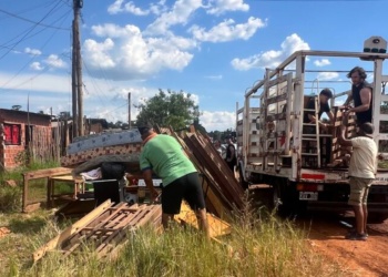 Con apoyo comunitario, reconstruyen las casas en Los Oleritos