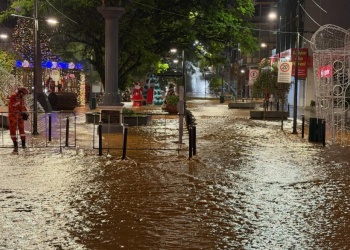 La contracara de las fiestas en Santa Catarina: lluvias intensas e inundaciones