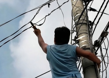 Investigan a empleado de EMSA por ofrecer conexiones clandestinas