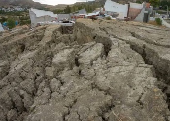 Avanza la emergencia en Comodoro Rivadavia por el derrumbe del cerro Hermitte