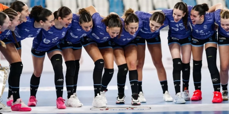 HORA DE JUGAR. Llegó el día del estreno para “La Garrita” en Asunción.