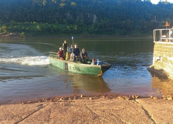 Iguazú: dos turistas heridos tras una caída en el Salto Mbocay