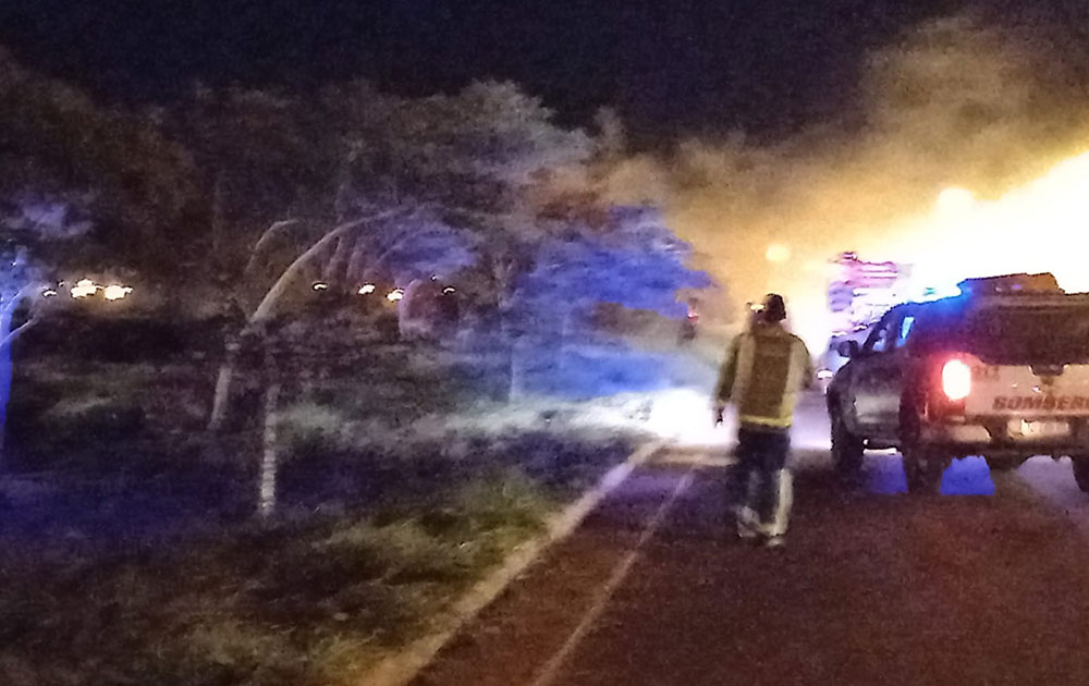 Bomberos advierten sobre el riesgo de incendios tras un foco que afectó 20 hectáreas en Itaembé Guazú