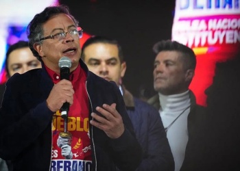 El presidente colombiano llama a la calle y eleva el tono frente a EEUU