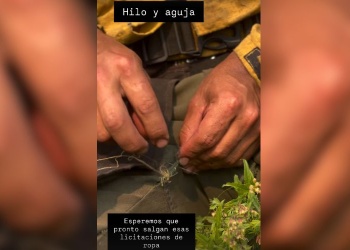 Video: brigadistas cosen su propia ropa en medio de los incendios de Chubut