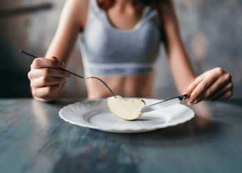 Dietas virales y cuerpos irreales: el combo que pone en riesgo a las más jóvenes