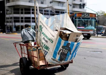 Cada vez peor: gastos fijos ya representan casi el 23% de los ingresos y caen salarios