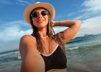 Ordenaron la liberación de la abogada argentina detenida por realizar gestos racistas