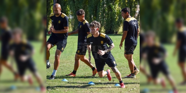 PRÁCTICA. El misionero Olivera ya entrena en el conjunto de Bahía Blanca./ Foto gentileza C. Reble