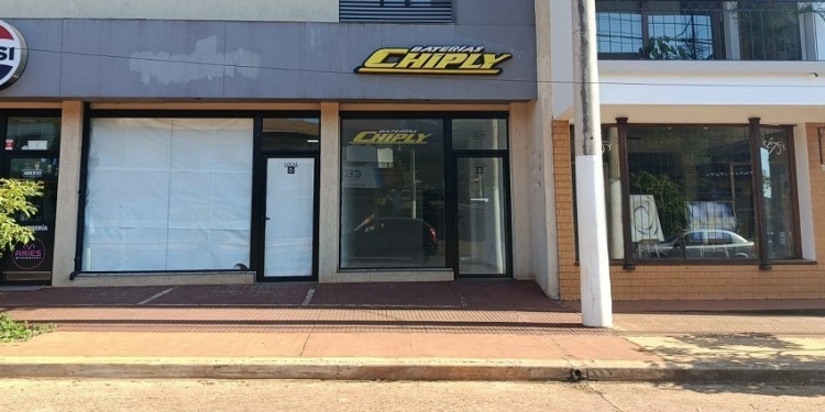 INCERTIDUMBRE. El 2026 inició con postales de comercios que cierran.