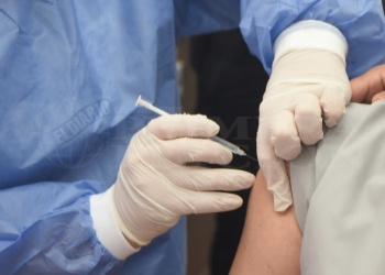 La CoNaIn, reformada  en el peor momento  para la vacunación