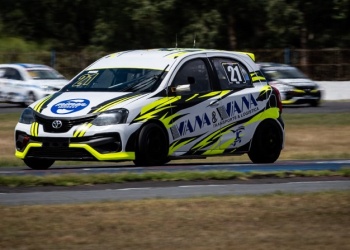 No fue el debut esperado para los pilotos misioneros en el Turismo Pista 2026