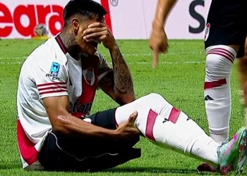 El misionero Portillo se lesionó poco después de ingresar y salió entre lágrimas