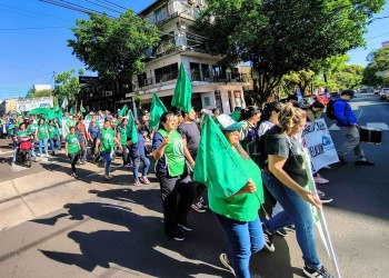 Multitudinaria movilización de ATE en Posadas contra la reforma laboral