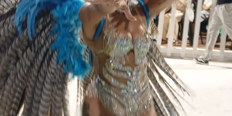 Con brillo, ritmo y gran convocatoria comenzaron los Carnavales Apostoleños 2026