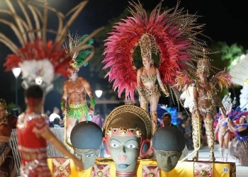 Con brillo, ritmo y gran convocatoria comenzaron los Carnavales Apostoleños 2026