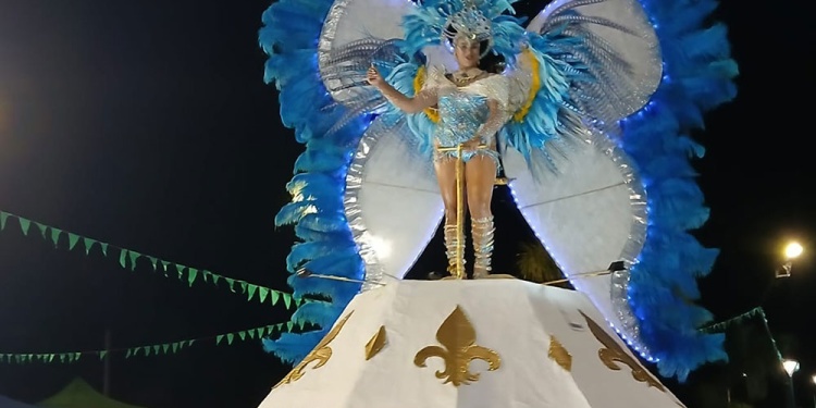 Con brillo, ritmo y gran convocatoria comenzaron los Carnavales Apostoleños 2026