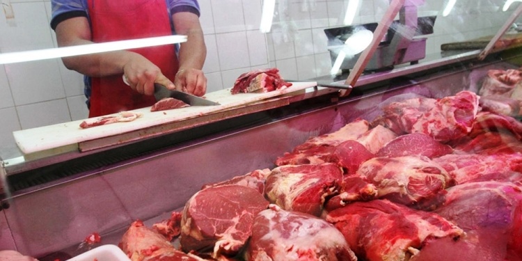 AJUSTE. El incremento del 10% de la carne de vaca en las góndolas se suma al 25% que ya había registrado el pollo en enero.