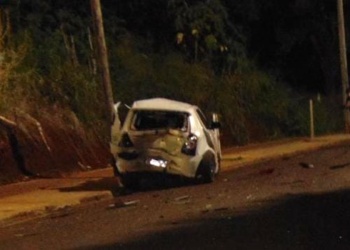 Chocó a un auto estacionado y dio positivo en alcoholemia