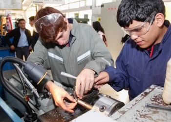 Programa FinEsTec: más de 60 jóvenes retomaron estudios y lograron su título