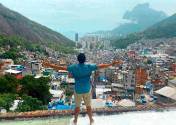 El video más buscado de Río no está en la playa: es una terraza en plena favela