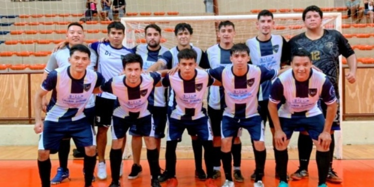 ACTIVIDAD SALONERA. Los equipos quieren llevarse la primera copa del año.