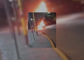 Posadas: se incendió un auto en avenida San Martín y Santa Cruz