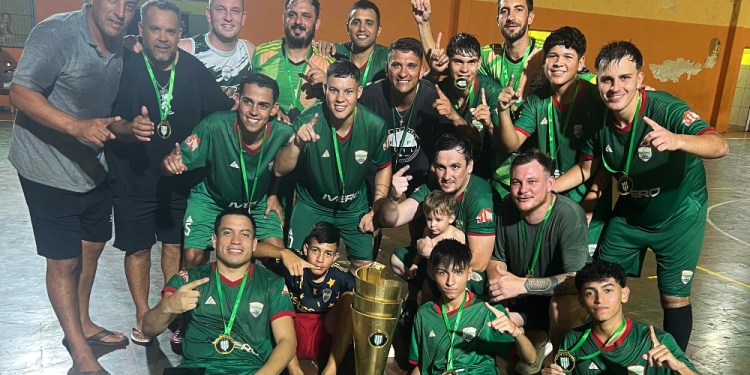 A FESTEJAR. Indumar tuvo un certamen soñado y se llevó el primer puesto.