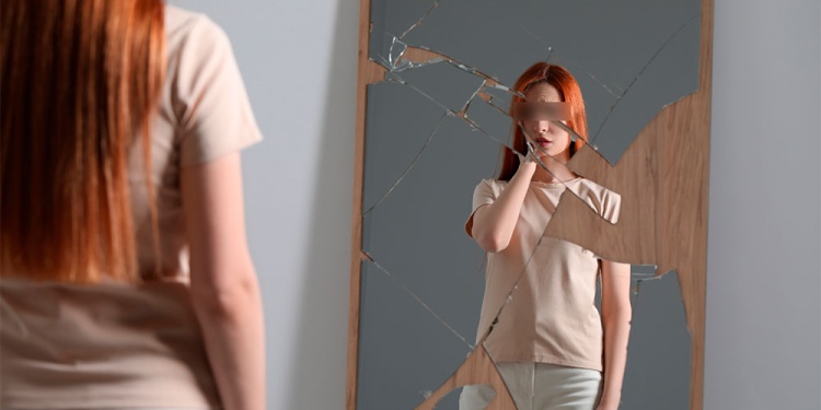 FACTOR. Aunque es menos visible, la insatisfacción con la imagen corporal opera como un potente desencadenante de malestar emocional.