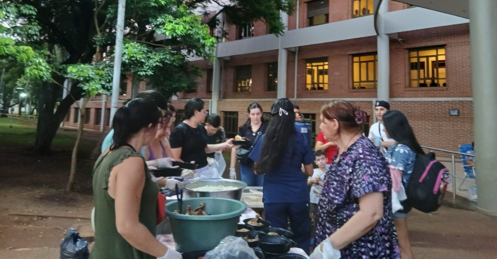 “Noches de Misericordia” retoma este sábado su labor solidaria en el Parque de la Salud