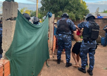 Operativo en la Chacra 145: detienen a tres hombres tras disturbios con la policía