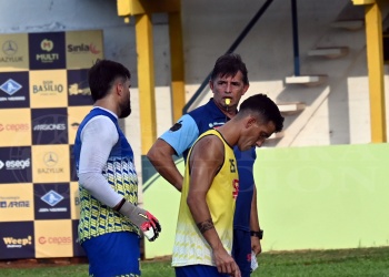 “Estar entre los cuatro primeros y entrar a la Copa Argentina”, los objetivos de Mitre
