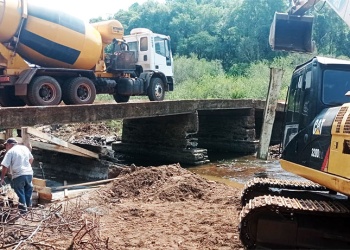 Sin respuestas, vecinos iniciaron trabajos en el “Cuatro Puentes”