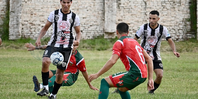 EN EL PASAJE LABAT. Atlético Posadas y Brown se volverán a enfrentar.