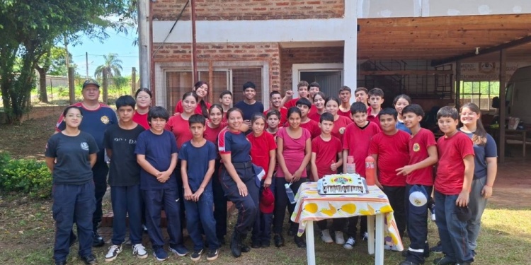 MERECIDO. Los cadetes tuvieron reencuentro y festejo aniversario./ Gentileza ABVPI