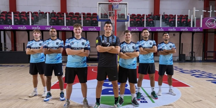 HAY EQUIPO. El combinado nacional que formó parte de la concentración en las instalaciones del Club Quimsa.