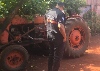 Jardín América: colono hospitalizado tras ser aplastado por su propio tractor