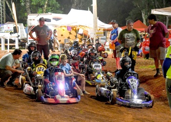 El campeonato misionero de karting arranca con carrera nocturna en Campo Grande