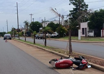 Posadas: accidente entre moto y auto dejó a un hombre herido